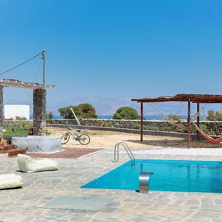 Punda Paros * Píszo Livádi