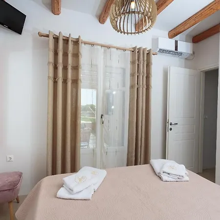 Punda Paros Villa Píszo Livádi