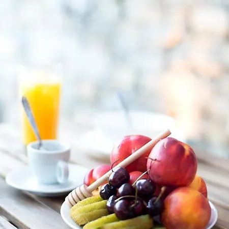 Punda Paros * Píszo Livádi